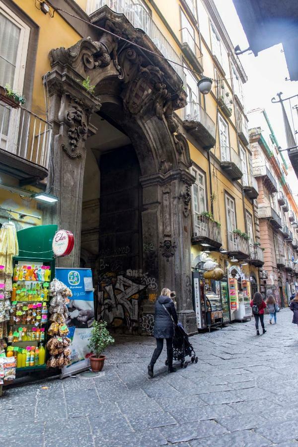Palazzo Carafa Della Spina Daire Napoli Dış mekan fotoğraf